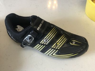 PEARL IZUMI ROAD BIKE SHOES