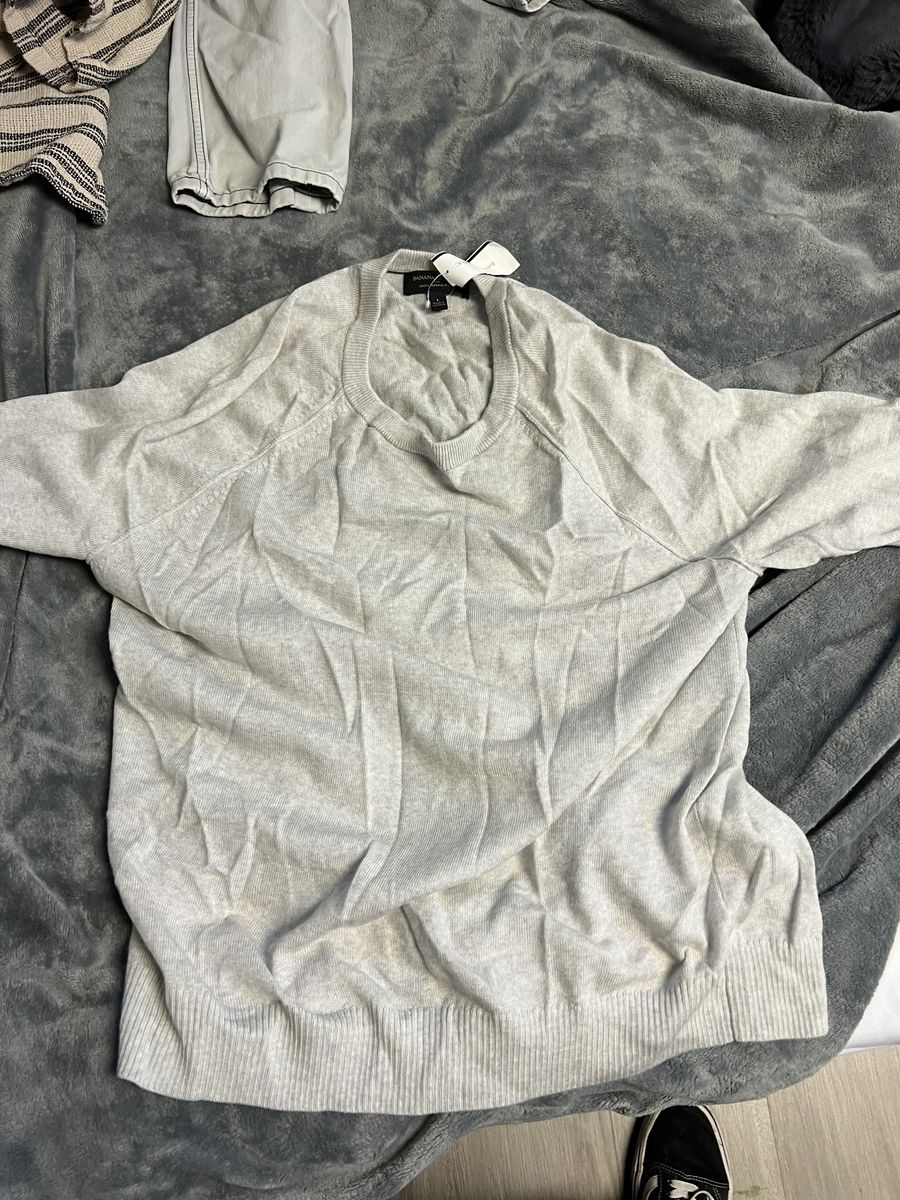 large banana Republic Sweater (nevr worn)