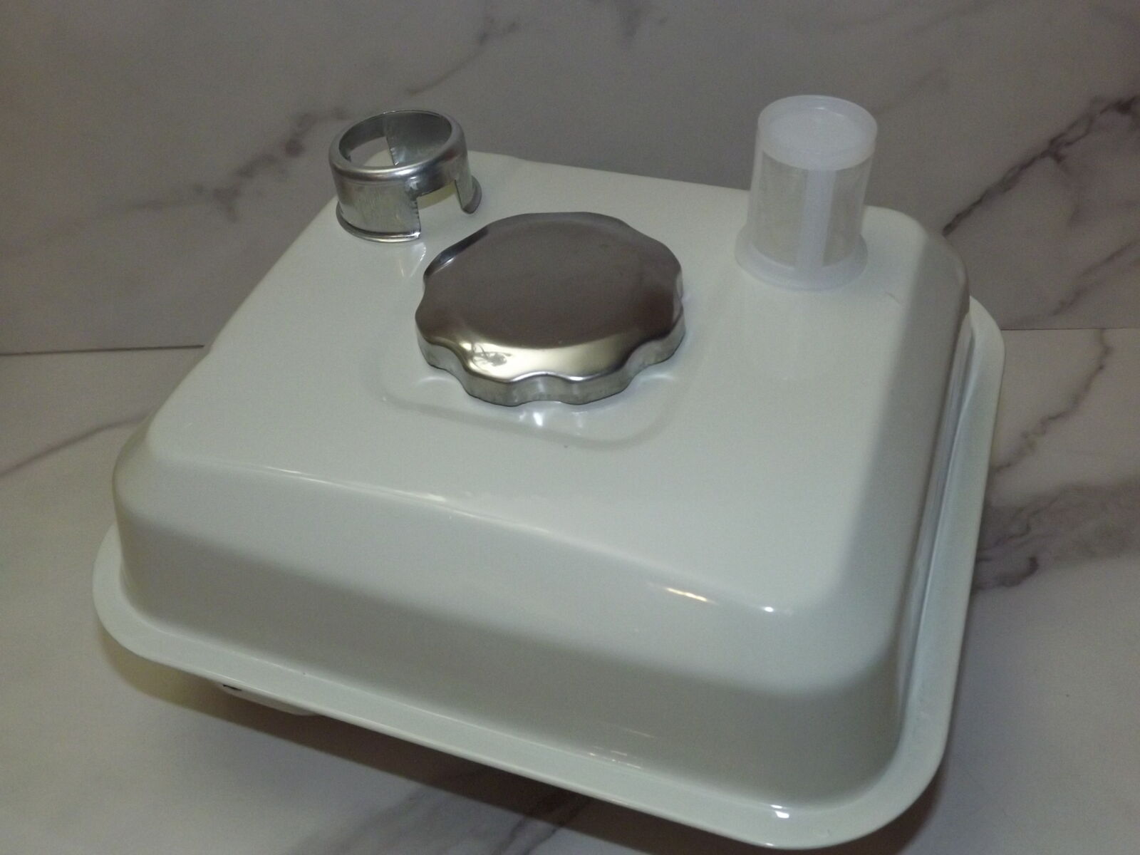 Small Engine Fuel Tank – Universal Replacement – NEW