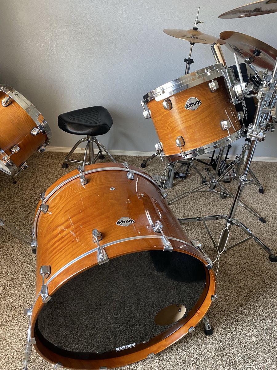 Solid Maple DDrum Acoustic Drum Kit with Zildjian Cymbals, Evans Heads, & Heavy Duty Hardware