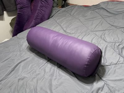 Yoga pillow new