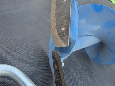 Ice auger