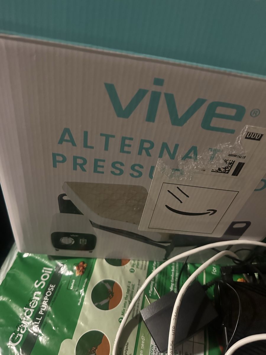 Vive Alternating Pressure Mattress Pad with Electric Pump