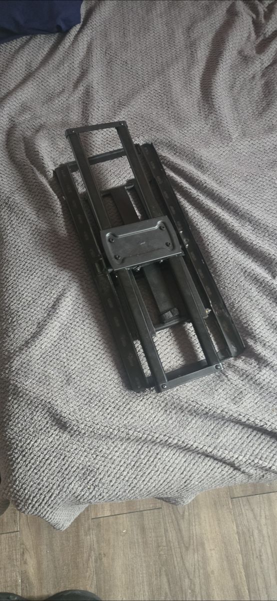 Main image 3