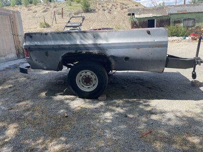 Truck bed trailer 8 lug