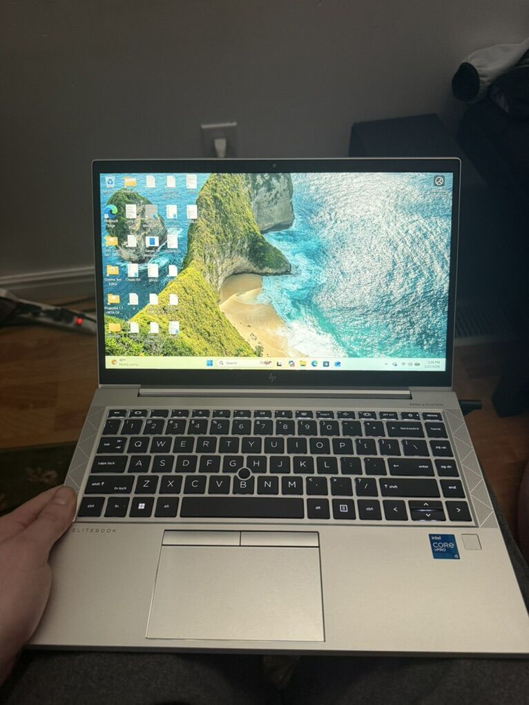 HP elitebook 840 G8  *OBO