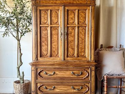 *FREE DELIVERY* Vintage Thomasville Oak & Burl Armoire/Tall Dresser