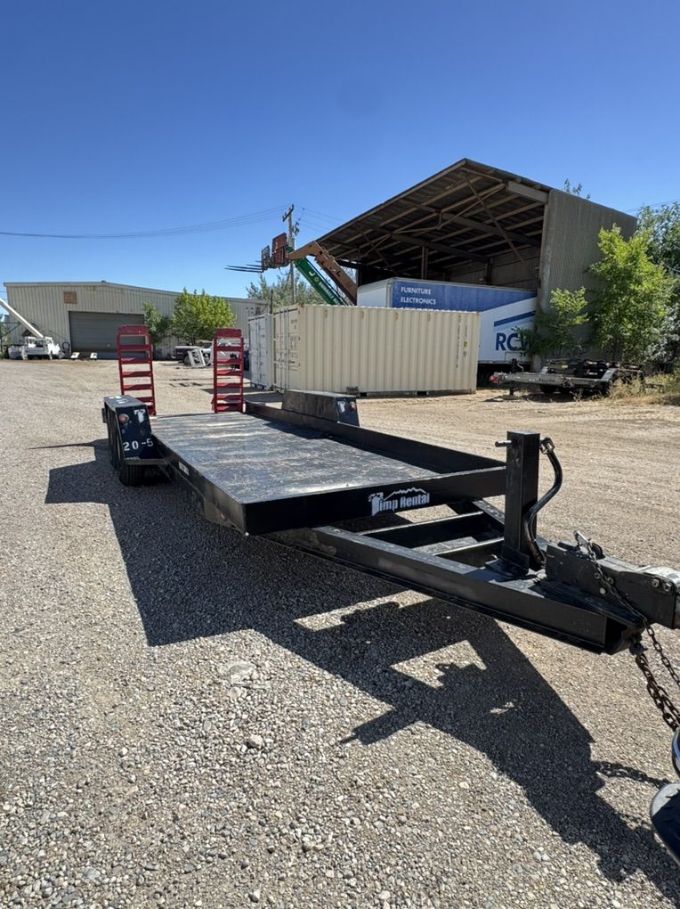 Main image 6
