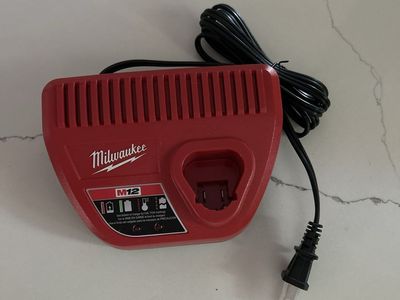 Milwaukee M12 Corded Battery Charger, Red, 12V Lithium-Ion Power Tool Battery Charger