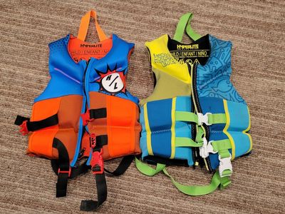 Hyperlite Child Life Vests – 2 Available