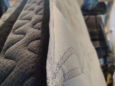 Queen Hybrid Mattress