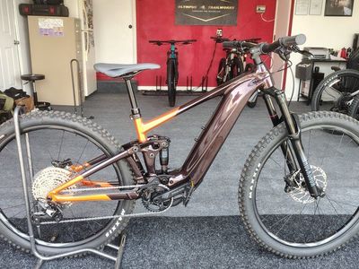 Giant Trance X E-bike (New)