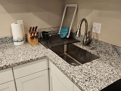 1 bed 1 bath Sandy Apartment