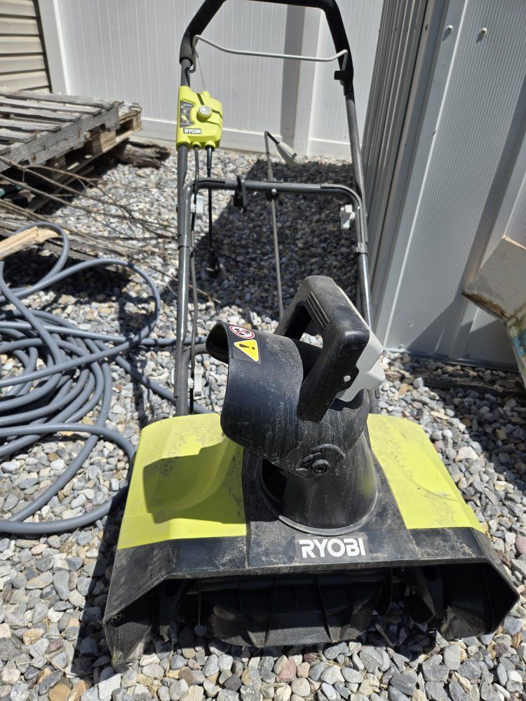 electric snow blower