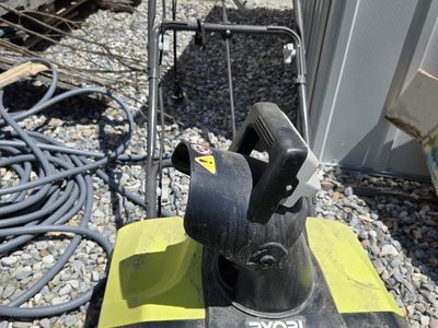 electric snow blower