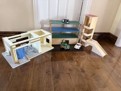 Set of wood kids car raceway, mechanic shop, car wash $60 cars not included!