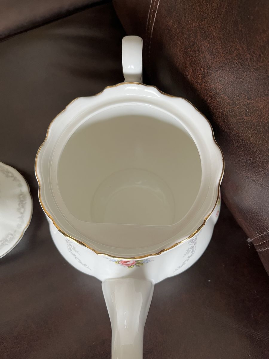 Main image 6