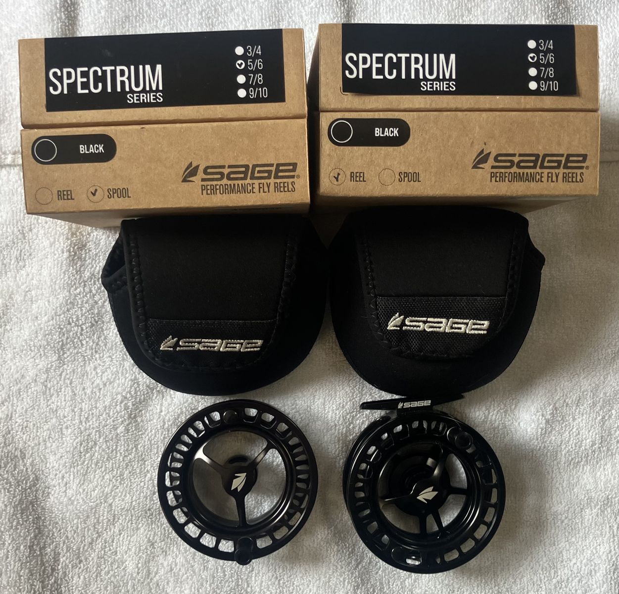 Sage Spectrum 5/6 reel black unused w/extra spool