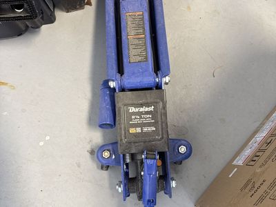 2 1/2 Ton Car Jack $20