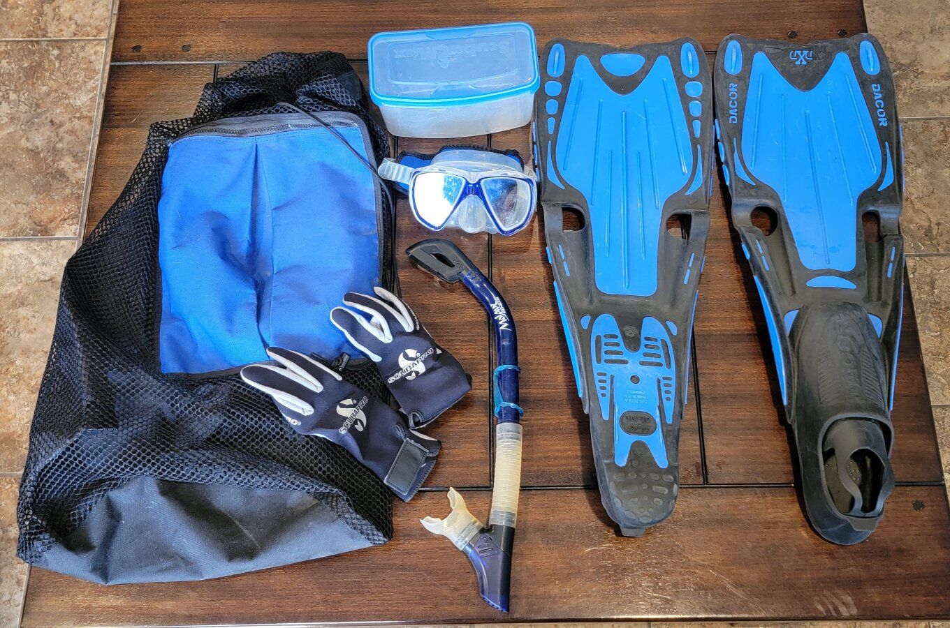 Scuba / Snorkeling Gear