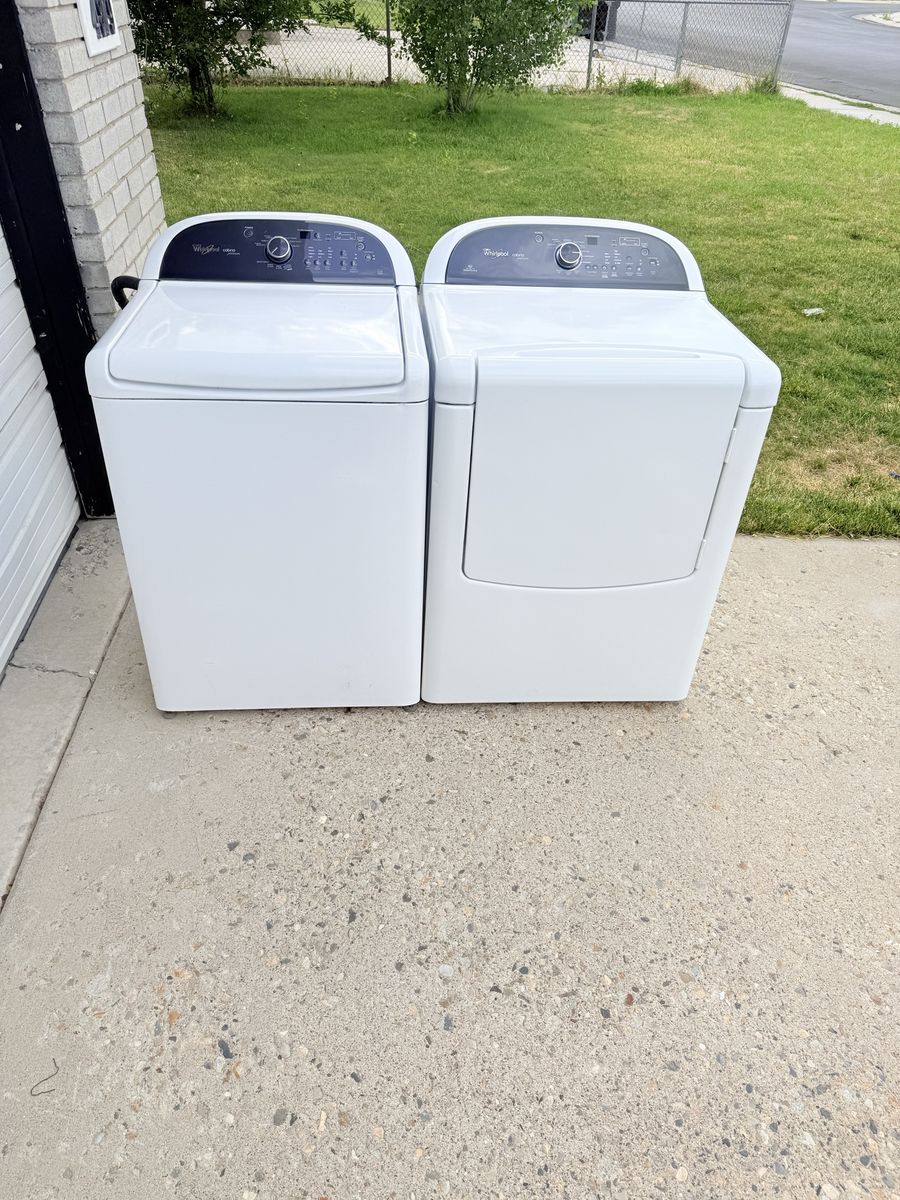 Whirlpool washer and electric dryer set
