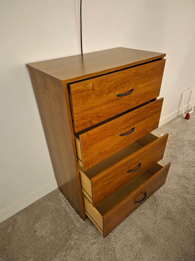 Four drawer dresser