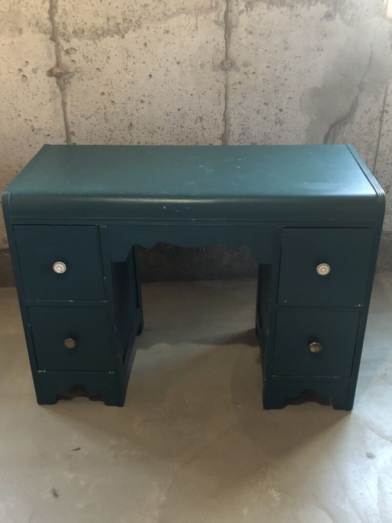 Vintage Desk/vanity