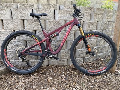 2023 Pivot Trail 429