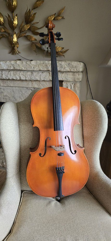 Acostic Cello with bow and soft case