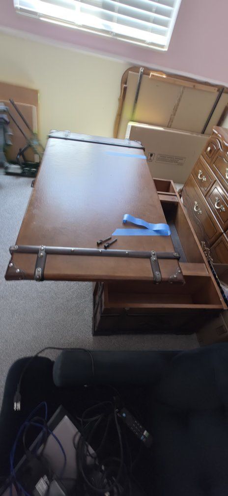 Main image 4
