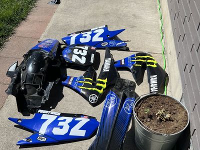 2018 - 2022 YZ450F plastics