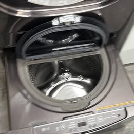 LG Washer Sidekick and LG Dryer! One Year Warranty!