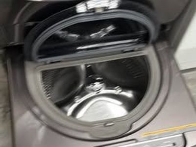 LG Washer Sidekick and LG Dryer! One Year Warranty!