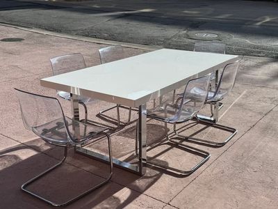 Modern dining table + 6 chairs