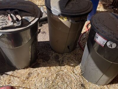 32 Gallon Plastic Garbage Cans For Grain,feed