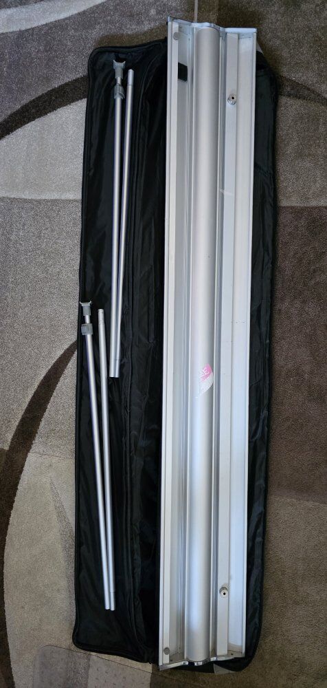 Blade Lite Retractable Display (60")