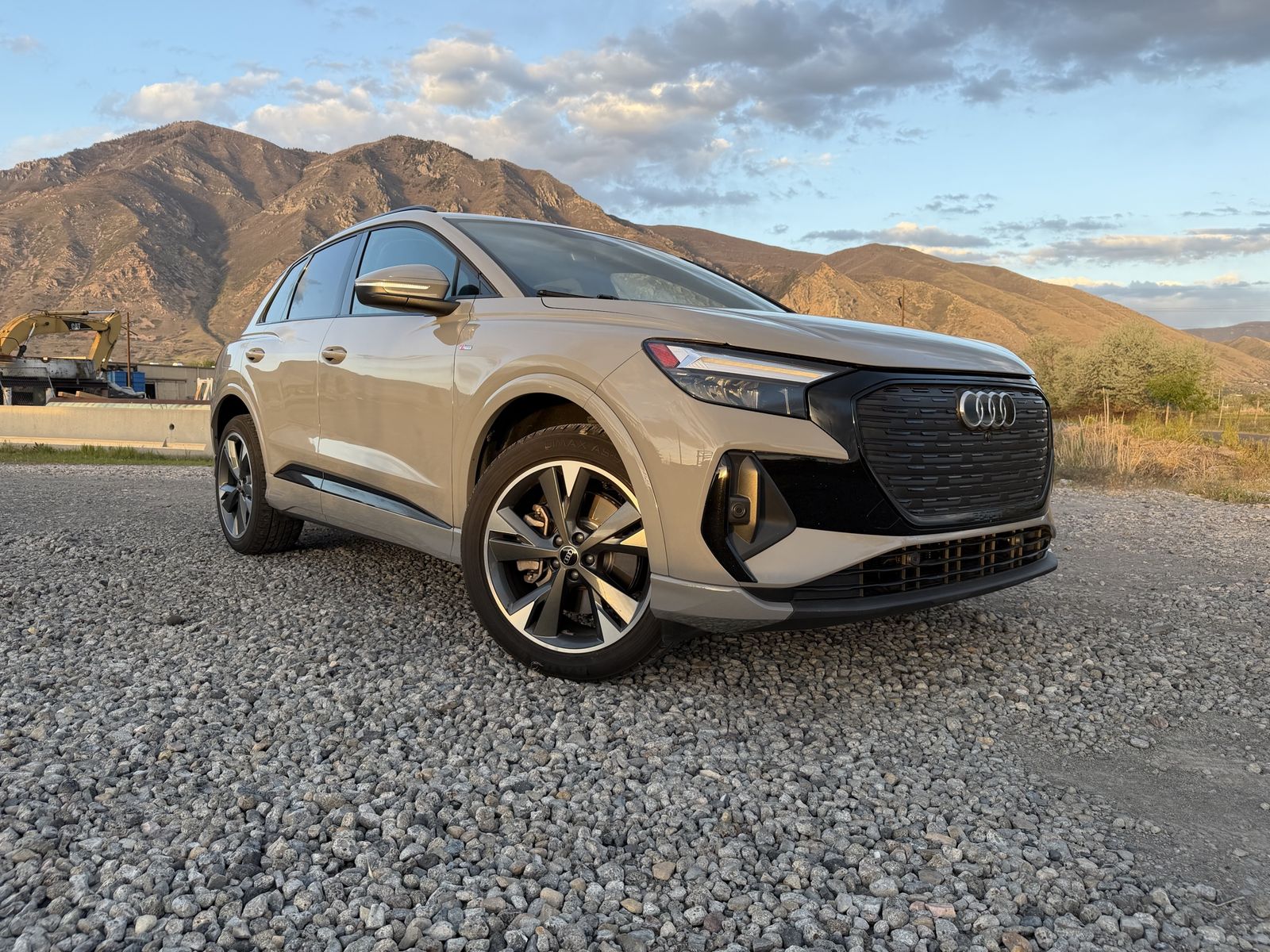 2023 Audi Q4 e-tron quattro Premium 50