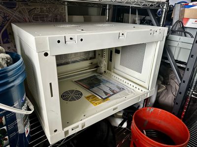 6U Wall-Mount Server Rack (White)