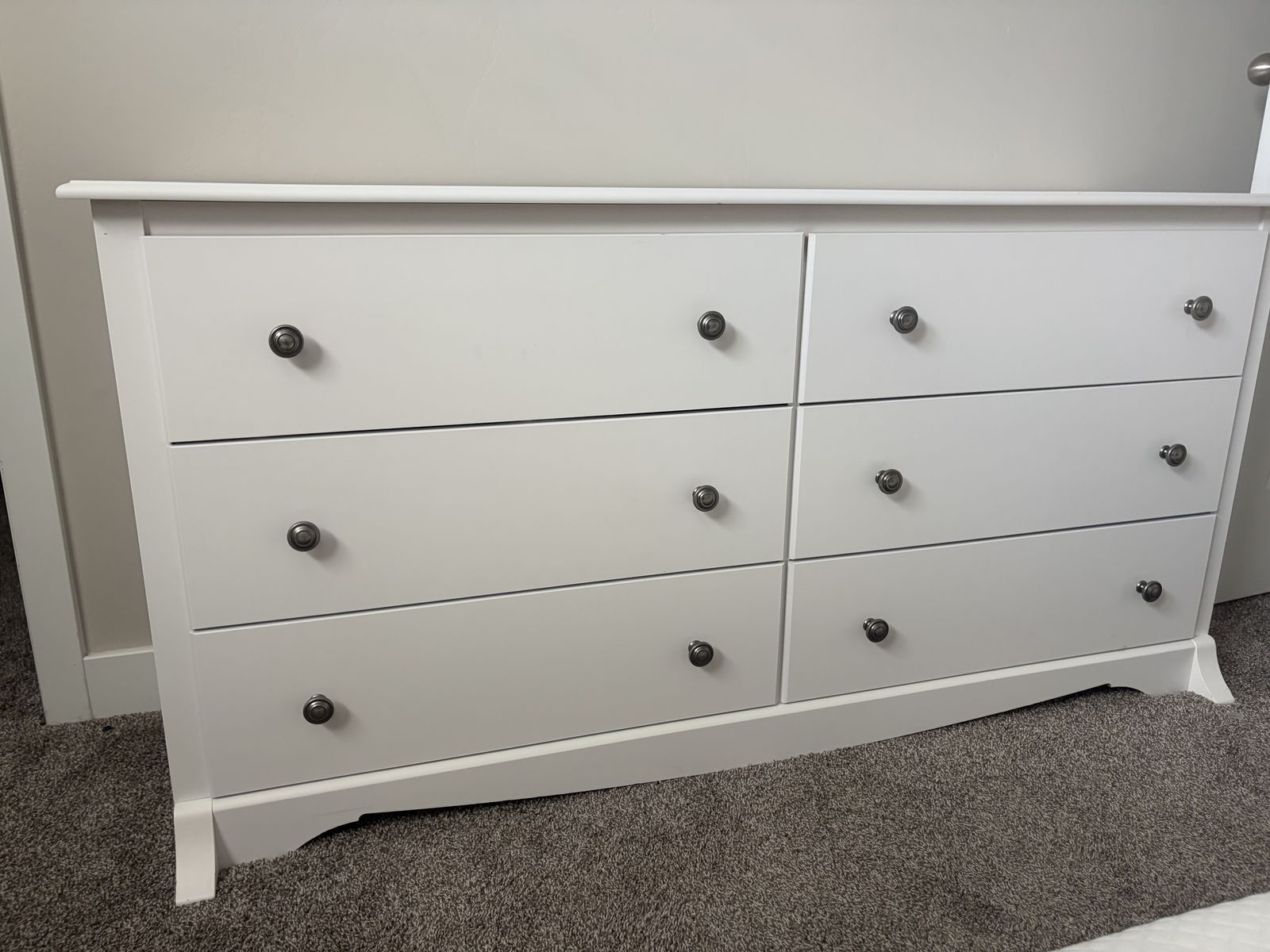 Main image 3