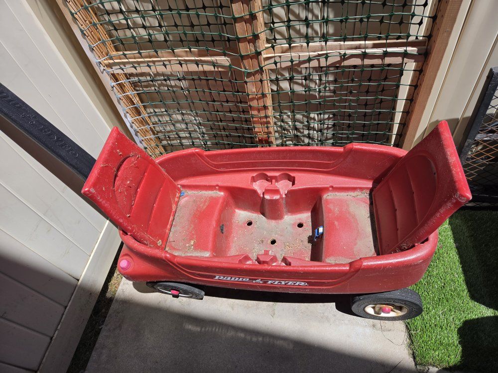 Plastic Radio Flyer Wagon
