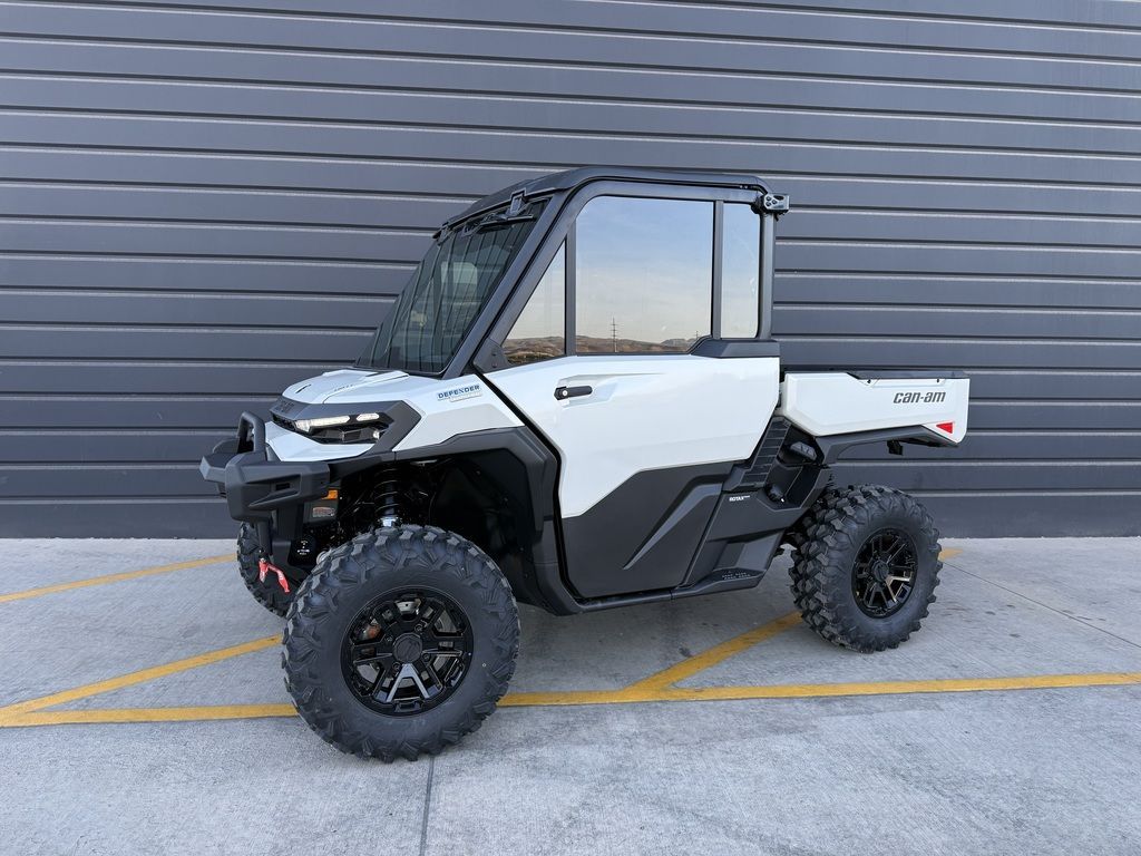 2026 Can-Am® Defender Limited HD11