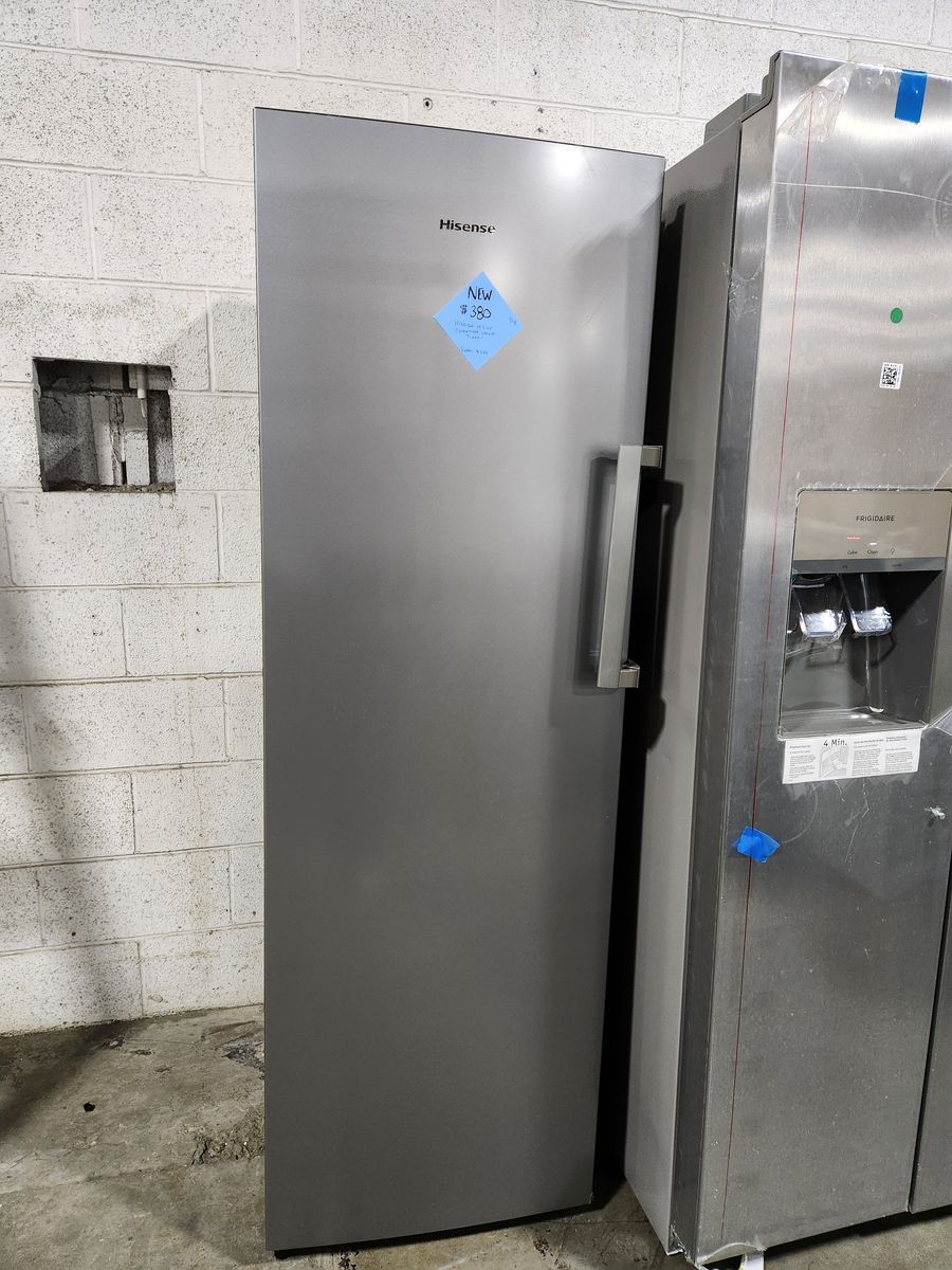 BRAND NEW! HISENSE 10.2 CF CONVERTIBLE UPRIGHT FREEZER!