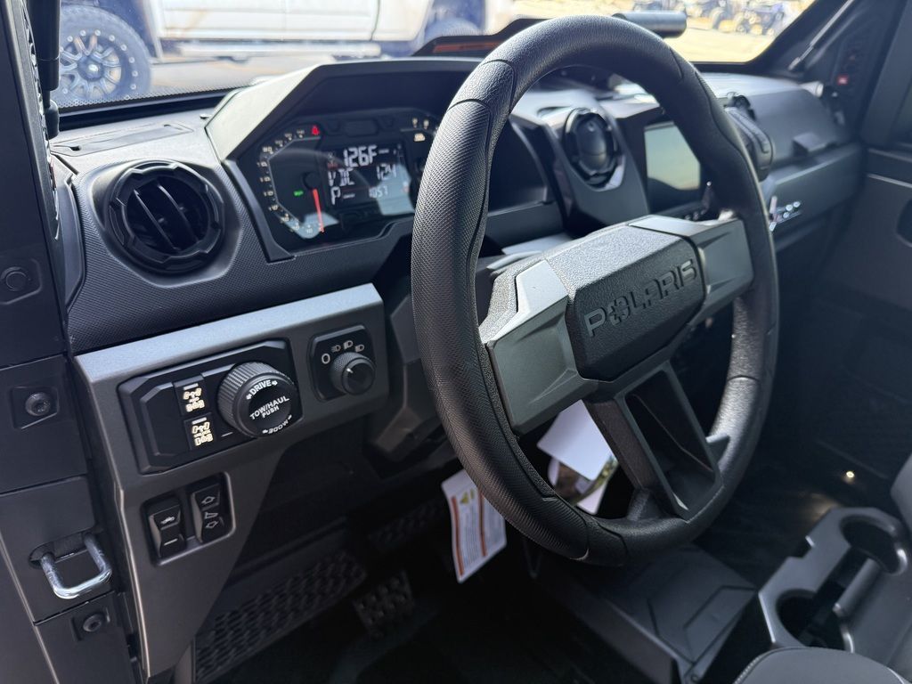Main image 7