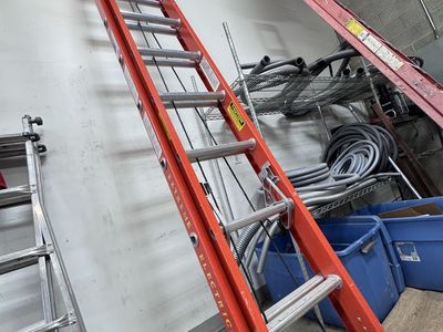 24' Extension Ladder Like New