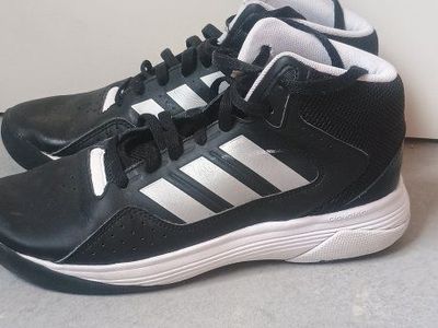 Adidas Men's Size 7 Black and White Basketball Shoes - Good Condition