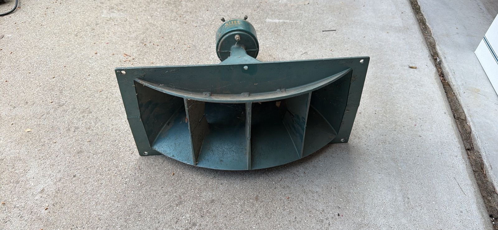 Main image 2