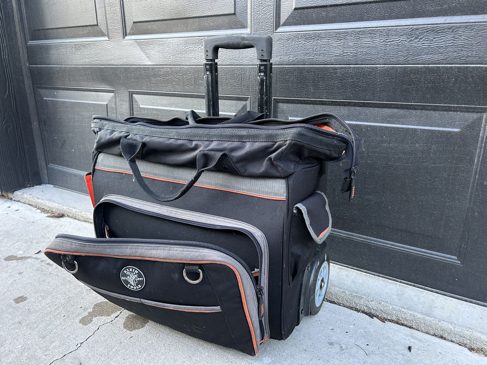 Klein Tools Rolling Tool Bag with Telescoping Handle