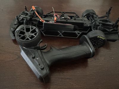 Losi 1/12 Scale NASCAR RC Car Chassis & Transmitter - No Body