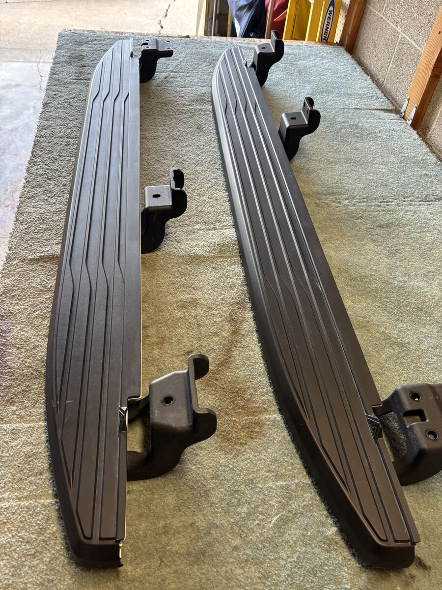 New Running Boards  off 2025 Pathfinder PRICE REDUCED