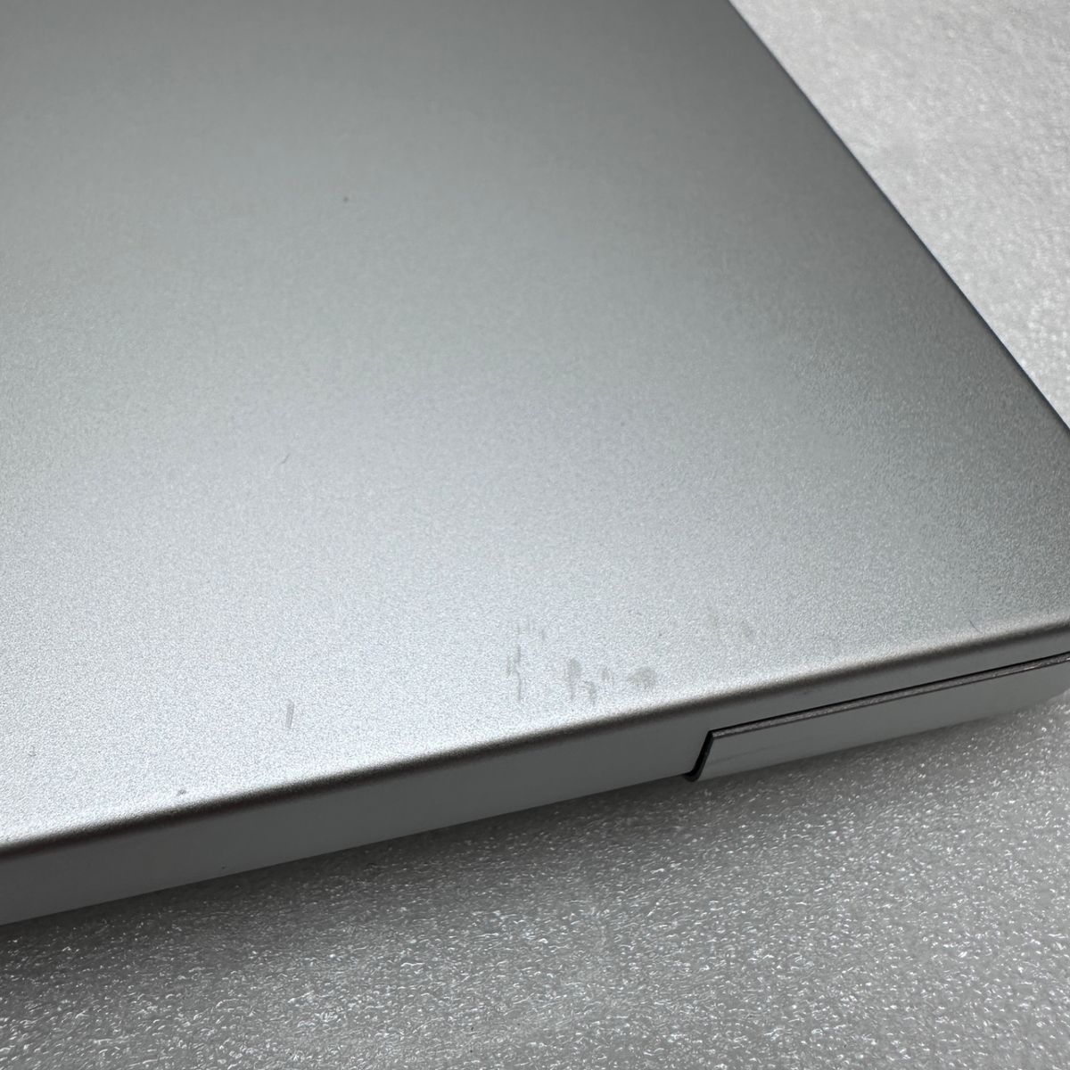 Main image 10